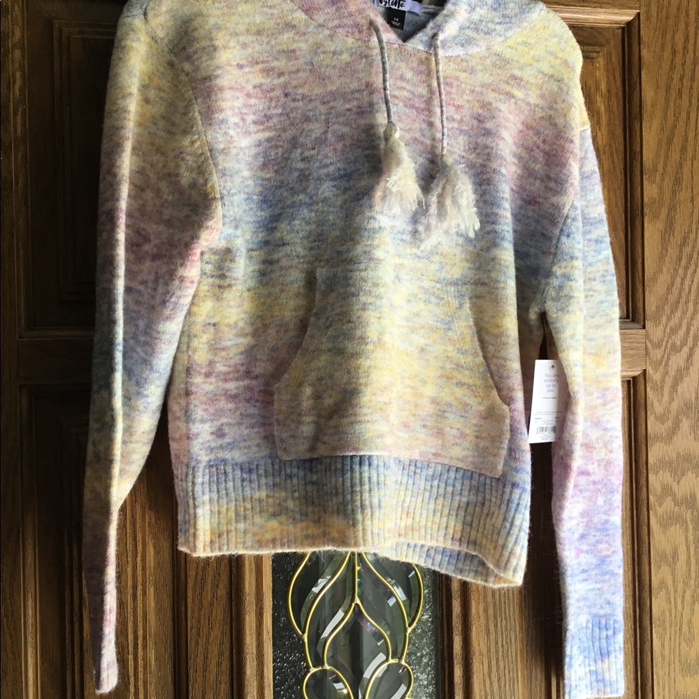 NWT Juniors Size M sweater Hoodie